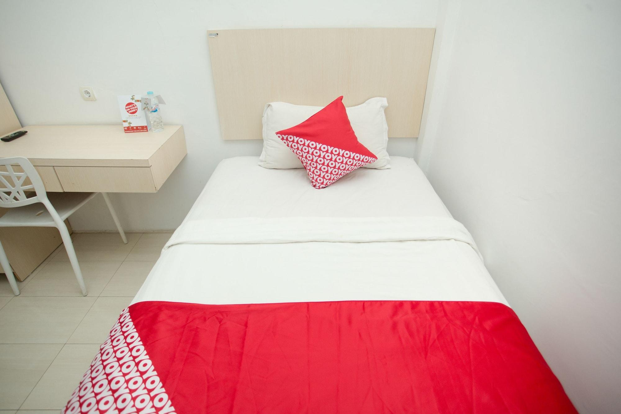 Hotel Oyo 850 Lapan Lapan Banjarmasin  Zewnętrze zdjęcie