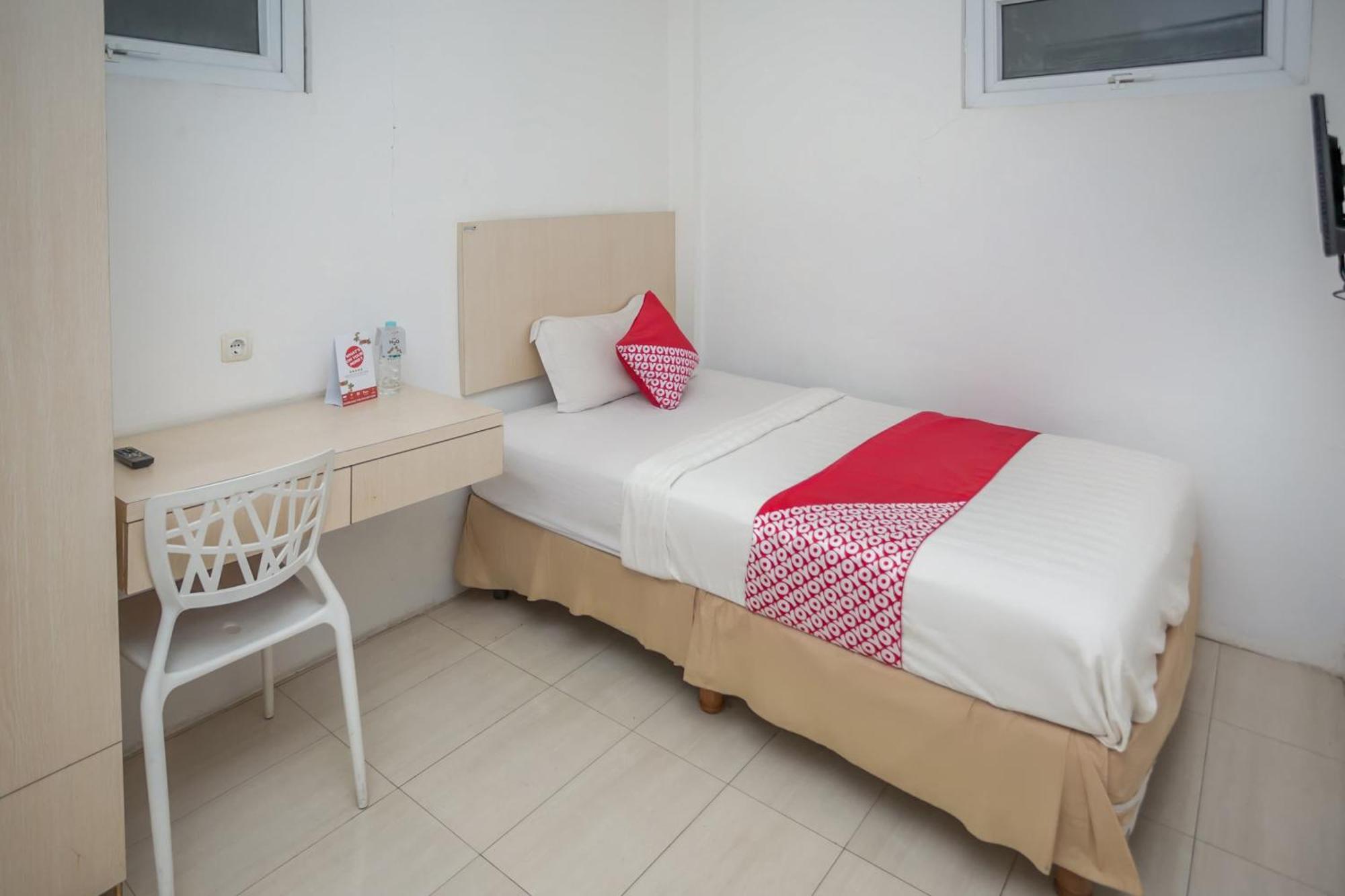 Hotel Oyo 850 Lapan Lapan Banjarmasin  Zewnętrze zdjęcie