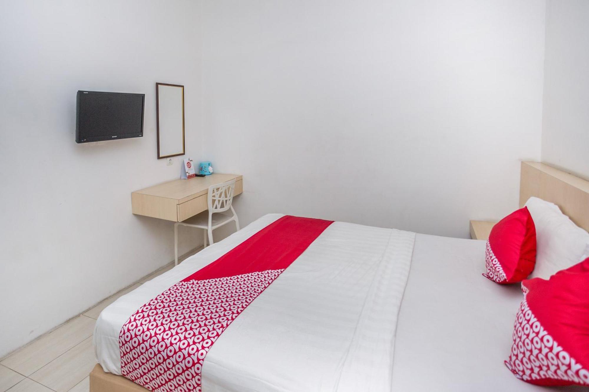 Hotel Oyo 850 Lapan Lapan Banjarmasin  Zewnętrze zdjęcie