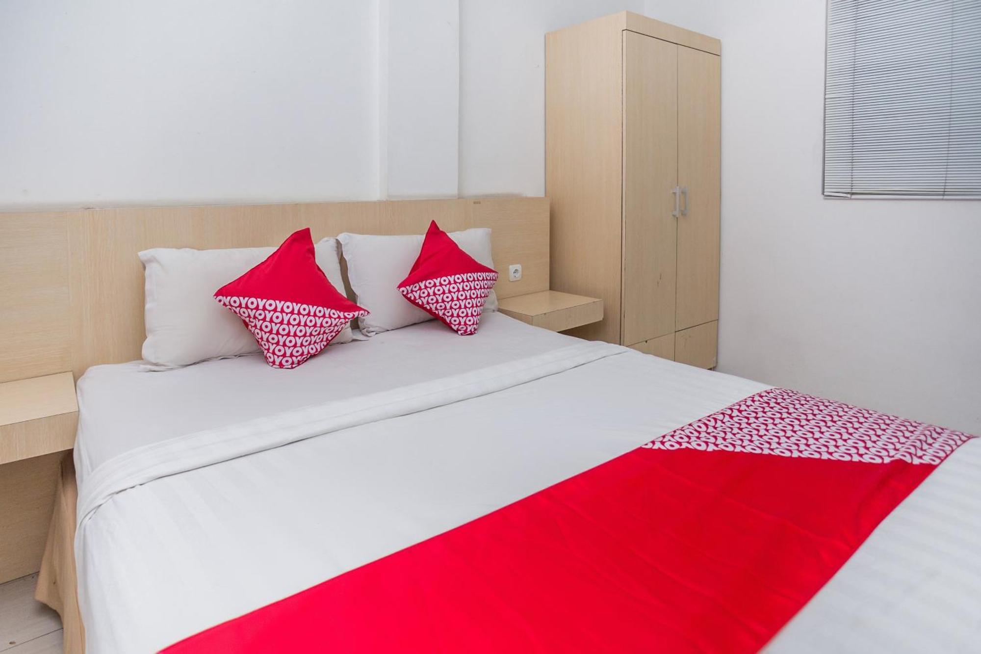 Hotel Oyo 850 Lapan Lapan Banjarmasin  Zewnętrze zdjęcie